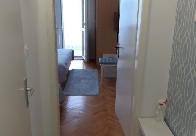 Apartament w Omiš - Apartament w Omiš z Widok na morze, balkon, Klimatyzacja, WIFI (161-3) Apartament w Omiš - Apartament w Omiš z Widok na morze, balkon, Klimatyzacja, WIFI (161-3)