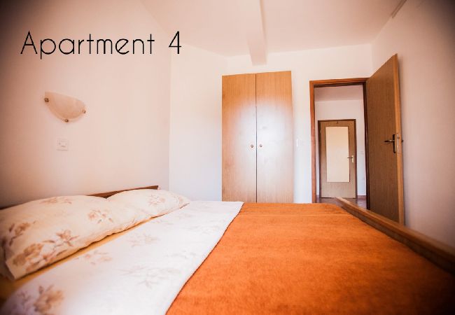Apartament w Lopar - Apartament w Lopar z Widok na morze, Loggia, Klimatyzacja, WIFI (186-4) Apartament w Lopar - Apartament w Lopar z Widok na morze, Loggia, Klimatyzacja, WIFI (186-4)