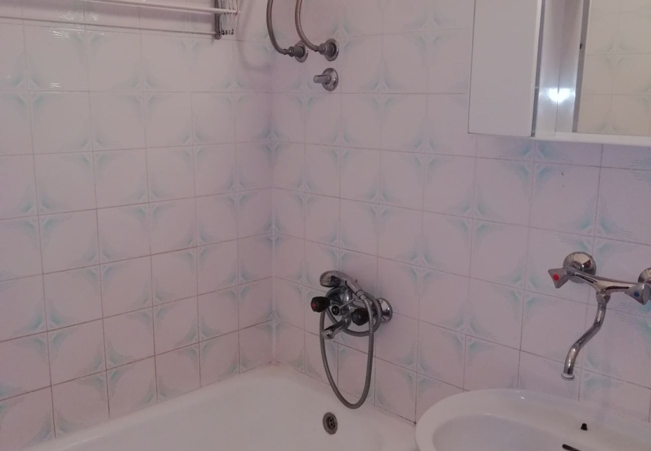 Apartament w Pisak - Apartament w Pisak z Widok na morze, balkon, Klimatyzacja, WIFI (195-1)