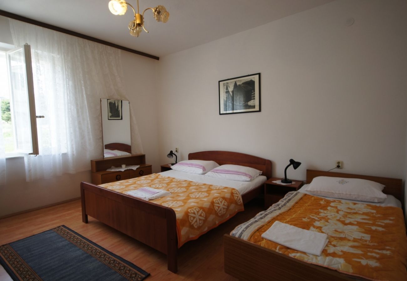 Apartament w Stara Novalja - Apartament w Stara Novalja z Widok na morze, taras, Klimatyzacja, WIFI (183-3)