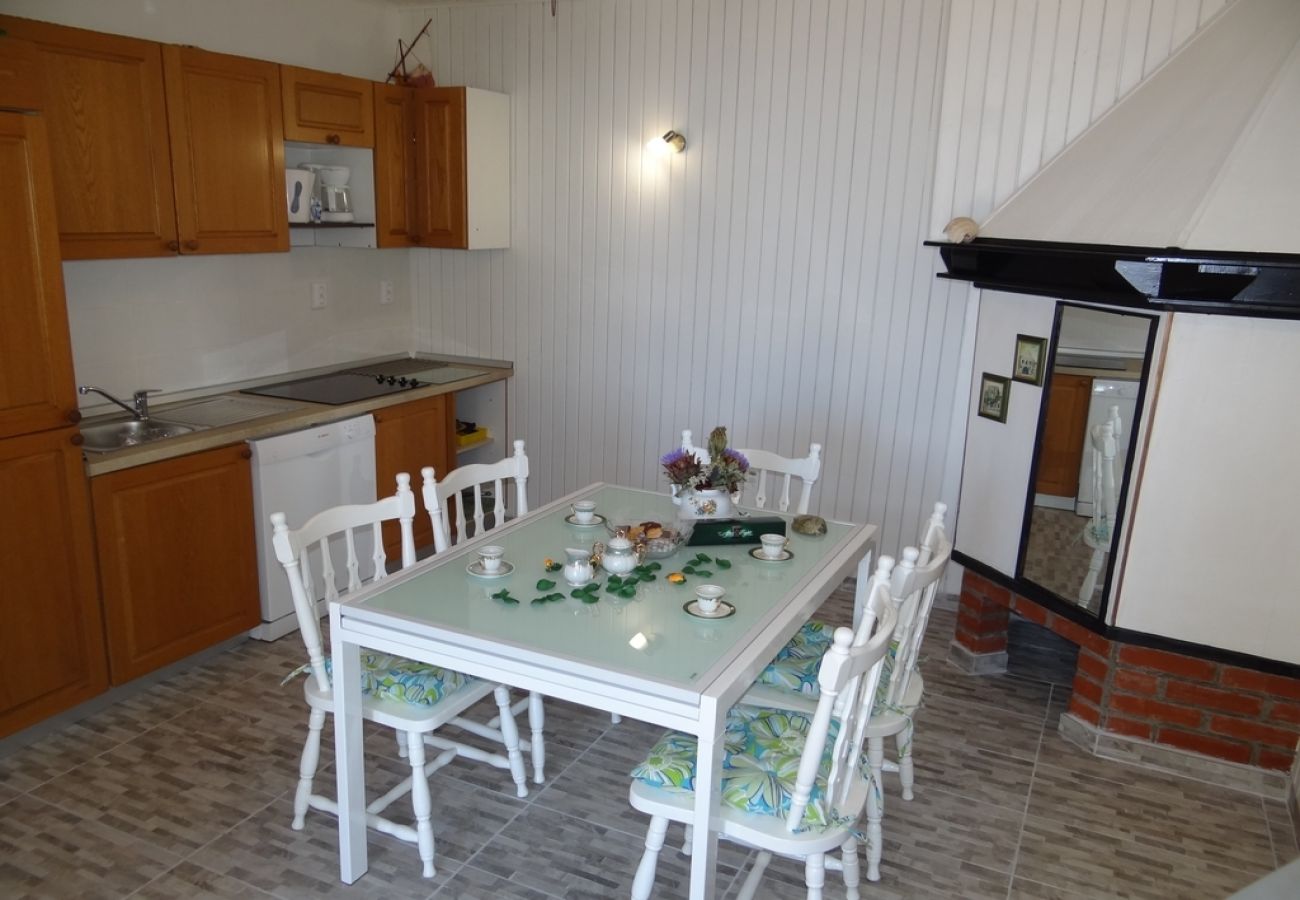 Apartament w Hvar - Apartament w Hvar z Widok na morze, taras, Klimatyzacja, WIFI (199-2)