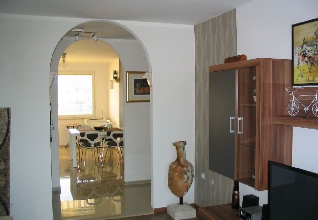 Apartament w Fažana - Apartament w Fažana z Widok na morze, balkon, Klimatyzacja, WIFI (227-1) Apartament w Fažana - Apartament w Fažana z Widok na morze, balkon, Klimatyzacja, WIFI (227-1)
