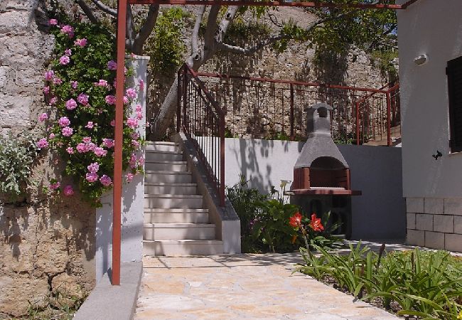 Studio w Hvar - Apartament Studio w Hvar z taras, Klimatyzacja, WIFI, Pralka (221-1) Studio w Hvar - Apartament Studio w Hvar z taras, Klimatyzacja, WIFI, Pralka (221-1)