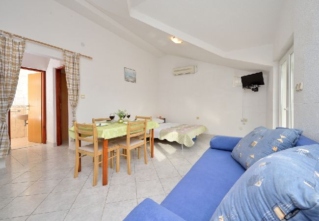 Apartament w Drage - Apartament w Drage z Widok na morze, balkon, Klimatyzacja, WIFI (566-2) Apartament w Drage - Apartament w Drage z Widok na morze, balkon, Klimatyzacja, WIFI (566-2)