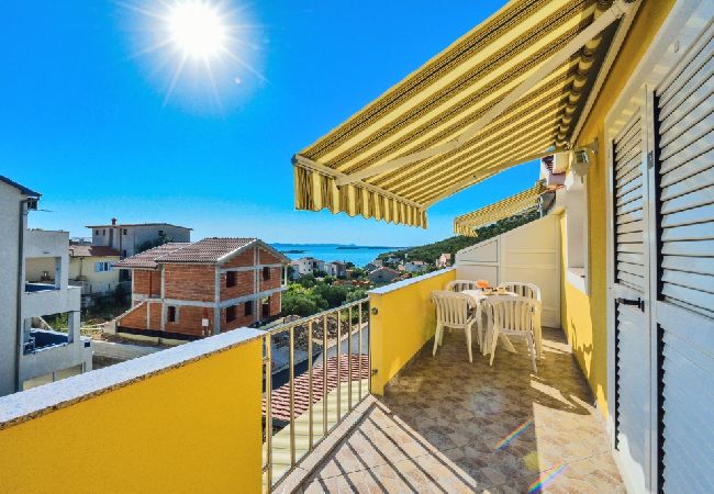 Apartament w Drage - Apartament w Drage z Widok na morze, balkon, Klimatyzacja, WIFI (566-2) Apartament w Drage - Apartament w Drage z Widok na morze, balkon, Klimatyzacja, WIFI (566-2)