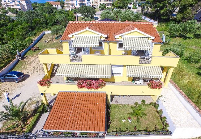 Apartament w Drage - Apartament w Drage z Widok na morze, balkon, Klimatyzacja, WIFI (566-2) Apartament w Drage - Apartament w Drage z Widok na morze, balkon, Klimatyzacja, WIFI (566-2)
