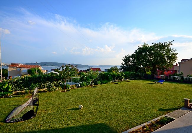 Apartament w Kaštel Sucurac - Apartament w Kaštel Sućurac z Widok na morze, balkon, Klimatyzacja, WIFI (570-1) Apartament w Kaštel Sucurac - Apartament w Kaštel Sućurac z Widok na morze, balkon, Klimatyzacja, WIFI (570-1)