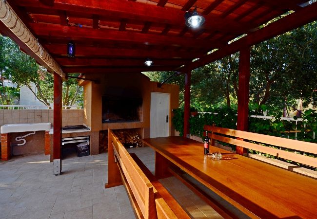 Apartament w Kaštel Sucurac - Apartament w Kaštel Sućurac z Widok na morze, balkon, Klimatyzacja, WIFI (570-1) Apartament w Kaštel Sucurac - Apartament w Kaštel Sućurac z Widok na morze, balkon, Klimatyzacja, WIFI (570-1)