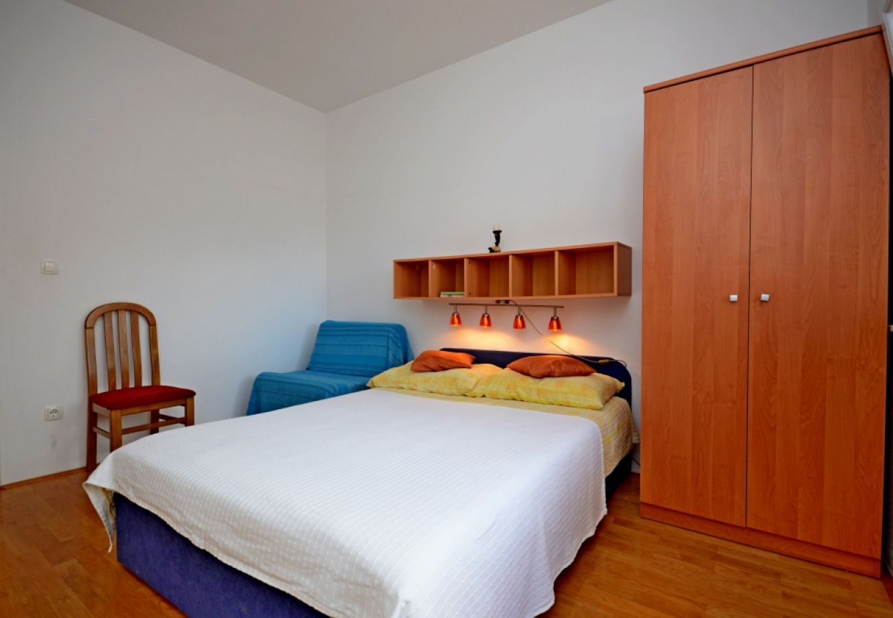 Apartament w Kaštel Sucurac - Apartament w Kaštel Sućurac z Widok na morze, balkon, Klimatyzacja, WIFI (570-3)