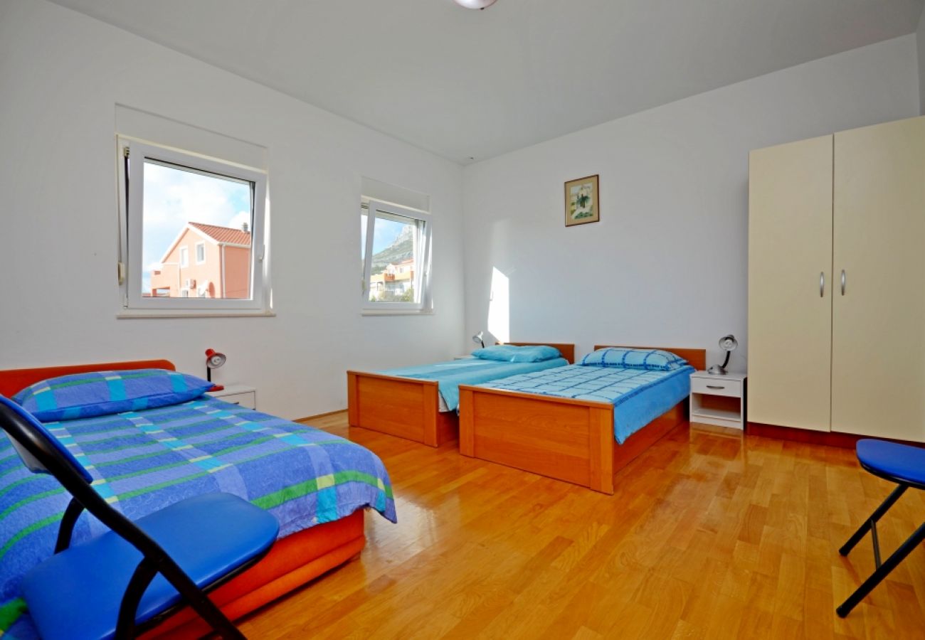 Apartament w Kaštel Sucurac - Apartament w Kaštel Sućurac z Widok na morze, balkon, Klimatyzacja, WIFI (570-3)