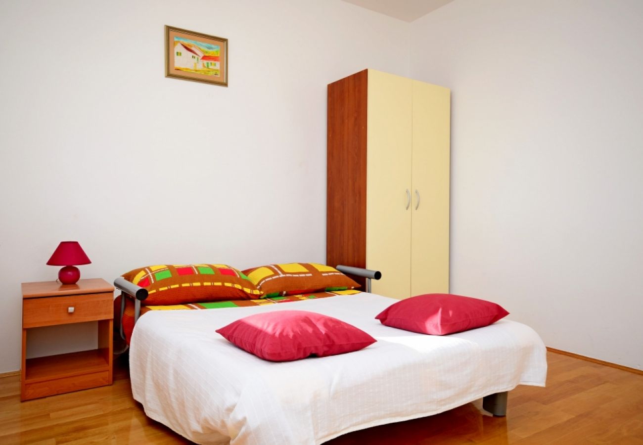 Apartament w Kaštel Sucurac - Apartament w Kaštel Sućurac z Widok na morze, balkon, Klimatyzacja, WIFI (570-3)