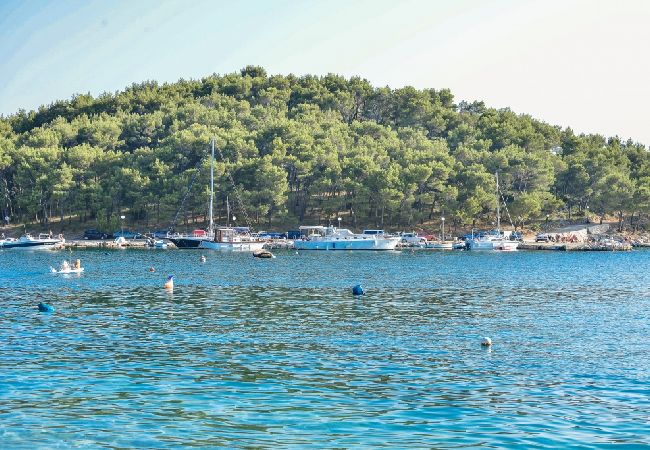 Dom w Drage - Domek wypoczynkowy w Drage z Widok na morze, balkon, Klimatyzacja, WIFI (592-1) Dom w Drage - Domek wypoczynkowy w Drage z Widok na morze, balkon, Klimatyzacja, WIFI (592-1)