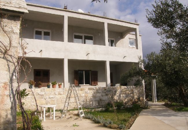 Apartament w Duce - Apartament w Duće z Widok na morze, taras, Klimatyzacja, Pralka (595-1) Apartament w Duce - Apartament w Duće z Widok na morze, taras, Klimatyzacja, Pralka (595-1)
