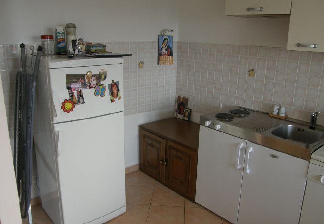 Apartament w Duce - Apartament w Duće z Widok na morze, taras, Klimatyzacja, Pralka (595-1) Apartament w Duce - Apartament w Duće z Widok na morze, taras, Klimatyzacja, Pralka (595-1)
