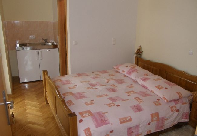 Apartament w Duce - Apartament w Duće z Widok na morze, taras, Klimatyzacja, Pralka (595-1) Apartament w Duce - Apartament w Duće z Widok na morze, taras, Klimatyzacja, Pralka (595-1)