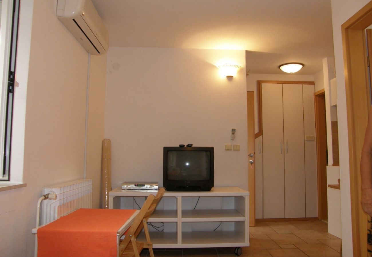 Apartament w Primošten - Apartament w Primošten z taras, Klimatyzacja, WIFI, Pralka (600-1)