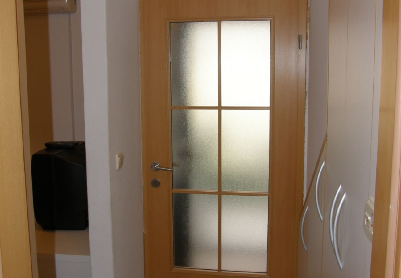 Apartament w Primošten - Apartament w Primošten z taras, Klimatyzacja, WIFI, Pralka (600-1)