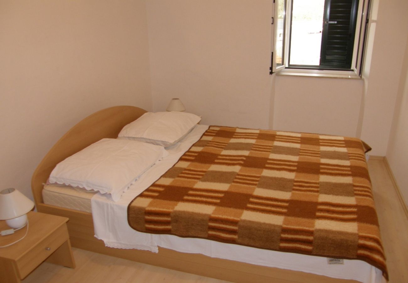 Apartament w Primošten - Apartament w Primošten z Widok na morze, taras, Klimatyzacja, WIFI (600-2)