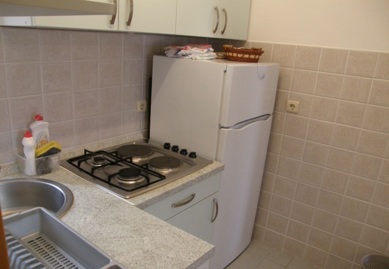 Apartament w Primošten - Apartament w Primošten z Widok na morze, taras, Klimatyzacja, WIFI (600-2)