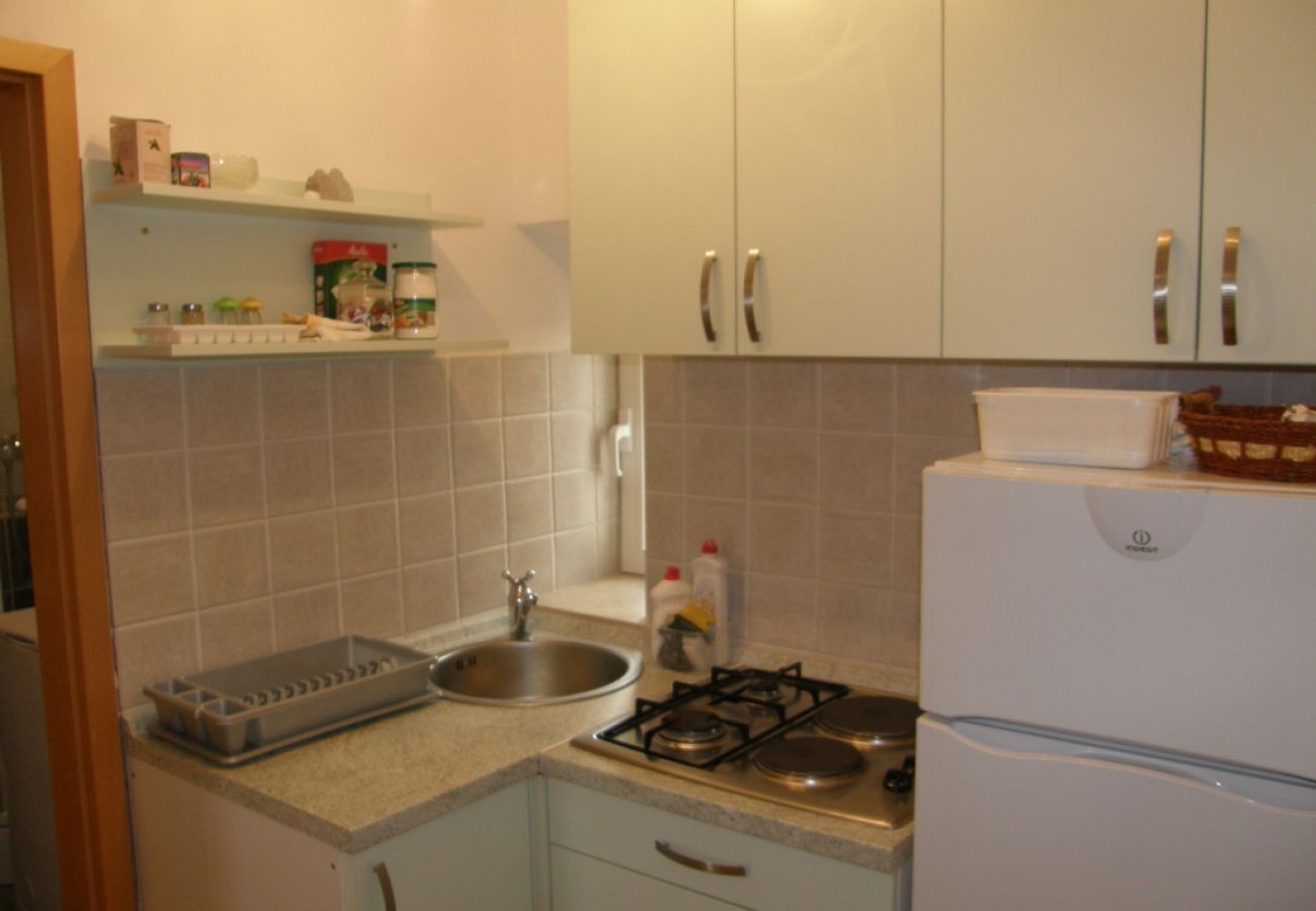 Apartament w Primošten - Apartament w Primošten z Widok na morze, taras, Klimatyzacja, WIFI (600-2)