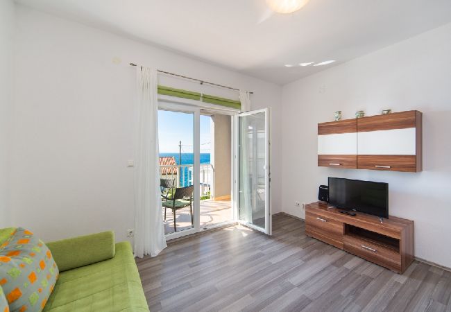 Apartament w Brist - Apartament w Brist z balkon, Klimatyzacja, WIFI (610-4) Apartament w Brist - Apartament w Brist z balkon, Klimatyzacja, WIFI (610-4)