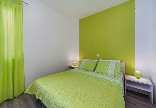 Apartament w Brist - Apartament w Brist z balkon, Klimatyzacja, WIFI (610-4) Apartament w Brist - Apartament w Brist z balkon, Klimatyzacja, WIFI (610-4)