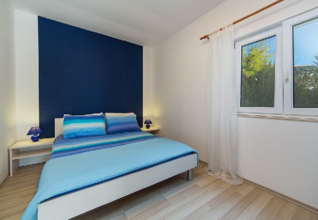 Apartament w Brist - Apartament w Brist z balkon, Klimatyzacja, WIFI (610-6) Apartament w Brist - Apartament w Brist z balkon, Klimatyzacja, WIFI (610-6)