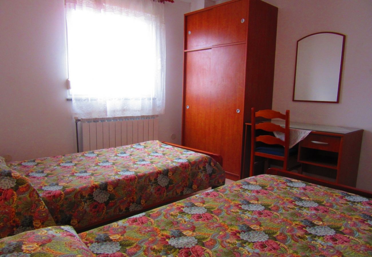 Apartament w Pula - Apartament w Pula z taras, Klimatyzacja, WIFI, Pralka (633-1)