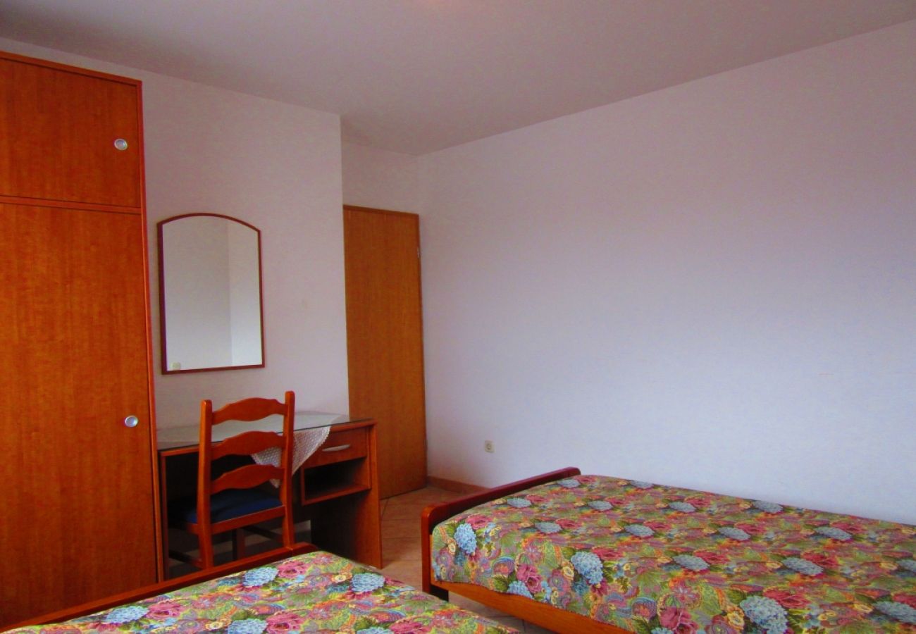 Apartament w Pula - Apartament w Pula z taras, Klimatyzacja, WIFI, Pralka (633-1)