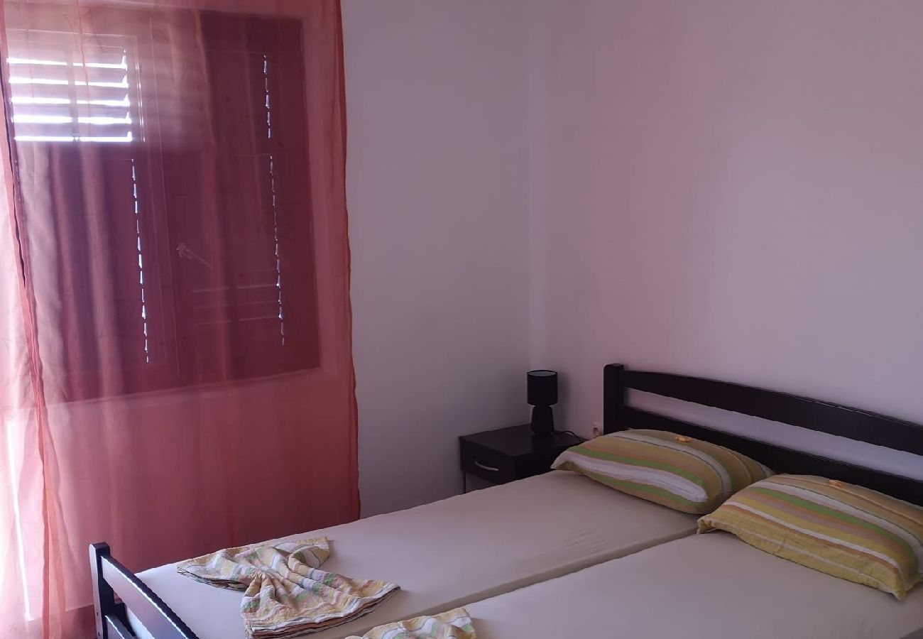 Apartament w Stanici - Ferienwohnung in Stanići mit Meerblick, Balkon, Klimaanlage, W-LAN (634-1)