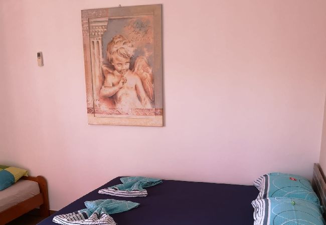 Apartament w Stanici - Ferienwohnung in Stanići mit Meerblick, Balkon, Klimaanlage, W-LAN (634-2) Apartament w Stanici - Ferienwohnung in Stanići mit Meerblick, Balkon, Klimaanlage, W-LAN (634-2)