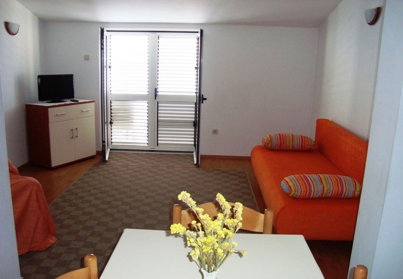 Apartament w Brist - Apartament w Brist z Widok na morze, balkon, Klimatyzacja, WIFI (641-1)