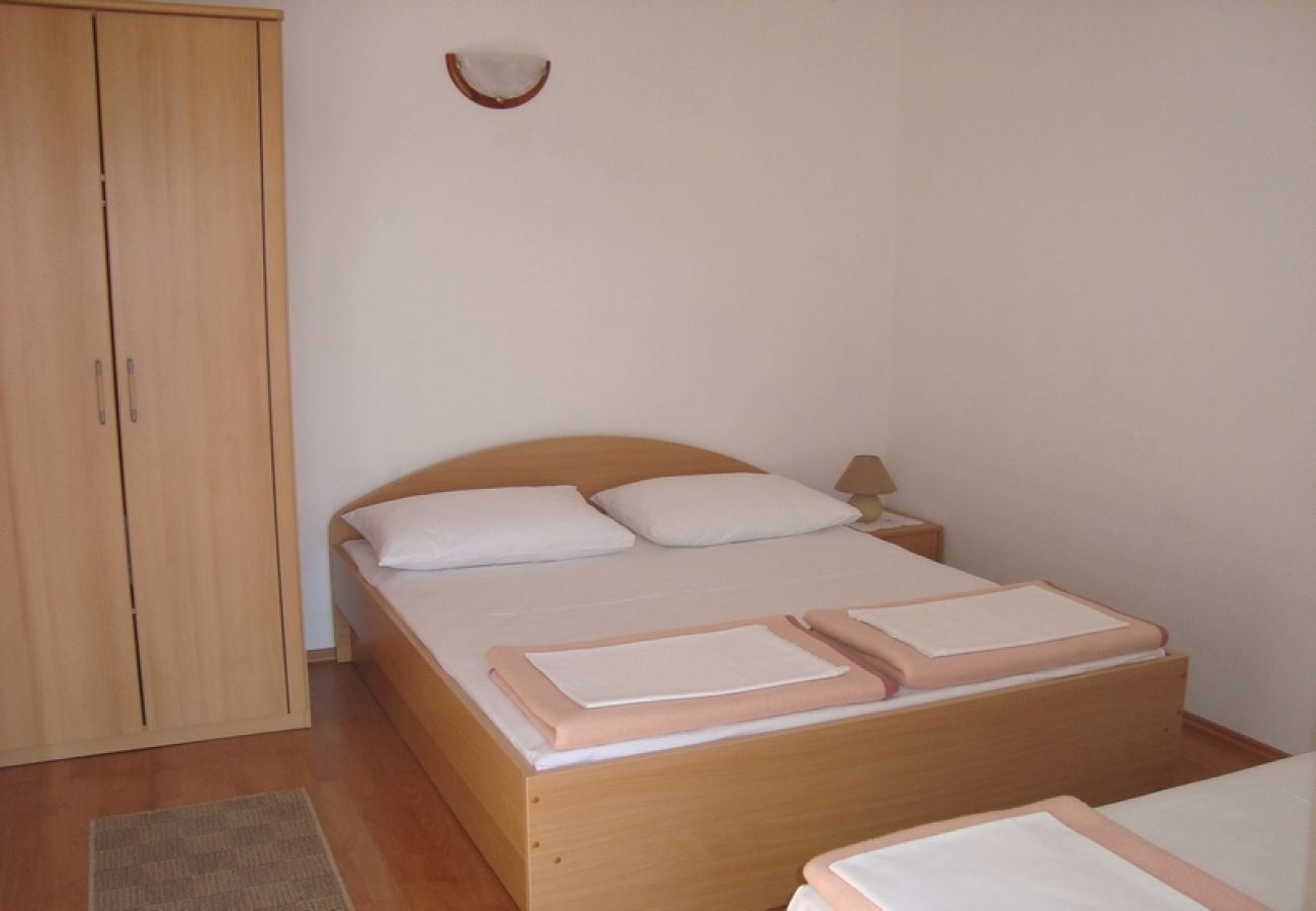 Apartament w Brist - Apartament w Brist z Widok na morze, balkon, Klimatyzacja, WIFI (641-1)