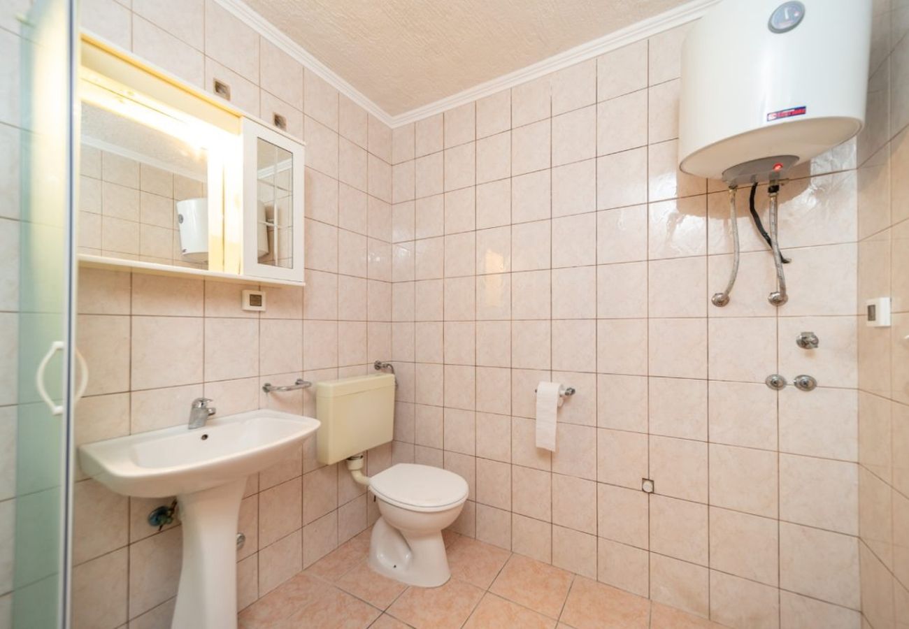 Apartament w Rab - Apartament w Barbat z balkon, Klimatyzacja (660-2) Apartament w Rab - Apartament w Barbat z balkon, Klimatyzacja (660-2)