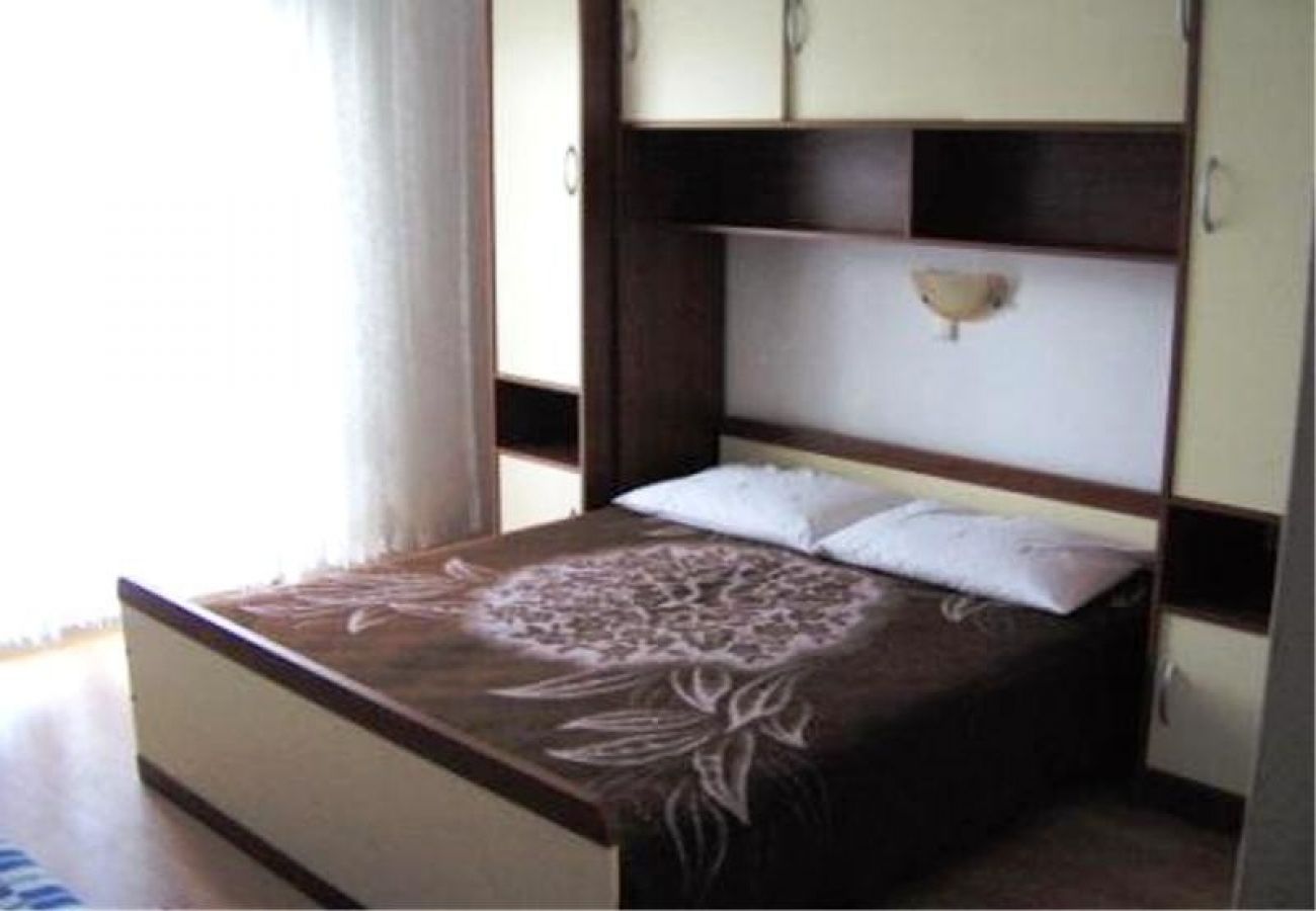 Apartament w Lopar - Apartament w Lopar z taras, Klimatyzacja, WIFI, Pralka (696-5)