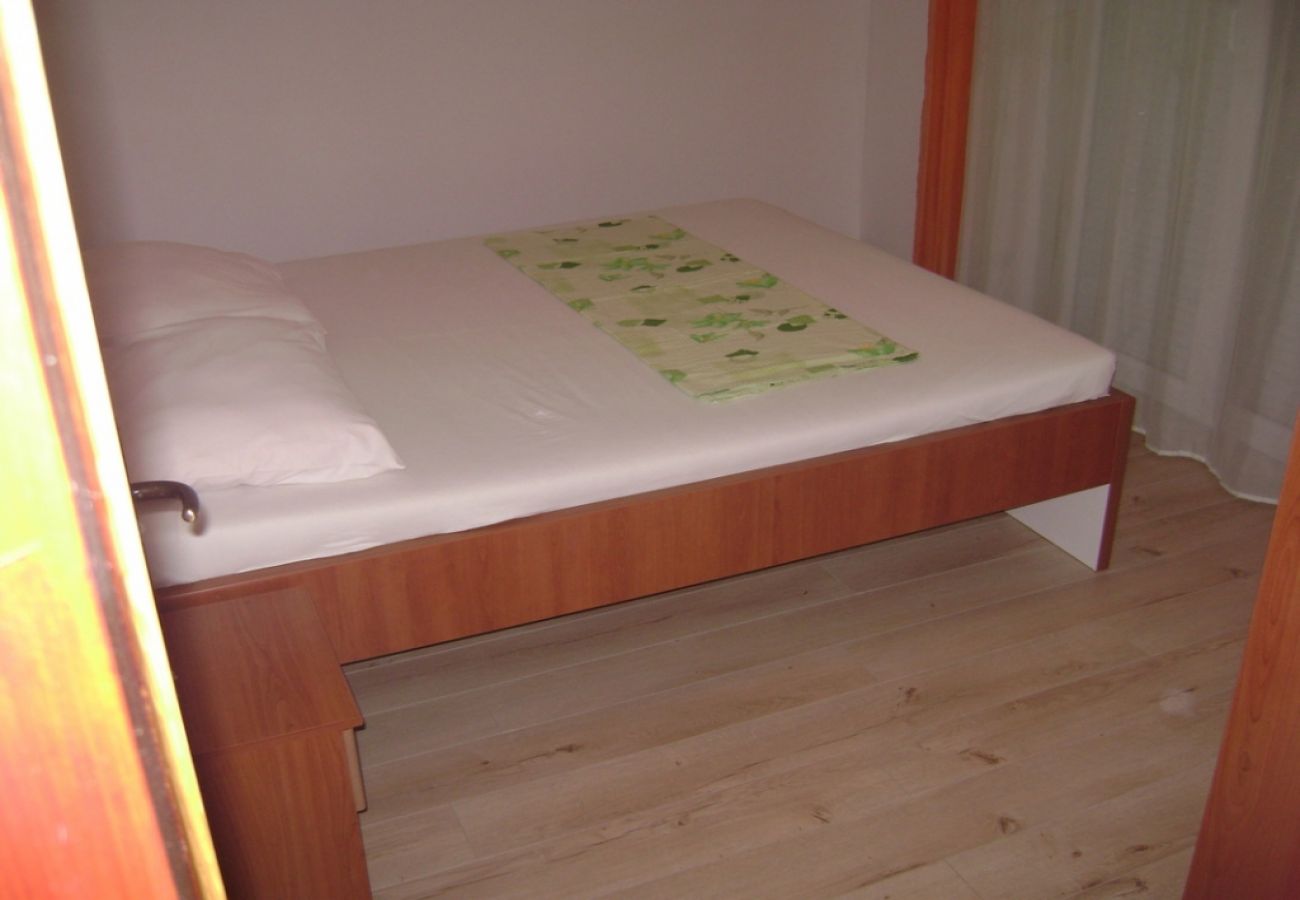 Apartament w Lopar - Apartament w Lopar z taras, Klimatyzacja, WIFI (568-1)