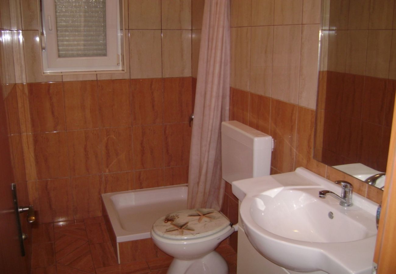 Apartament w Lopar - Apartament w Lopar z taras, Klimatyzacja, WIFI (568-2)