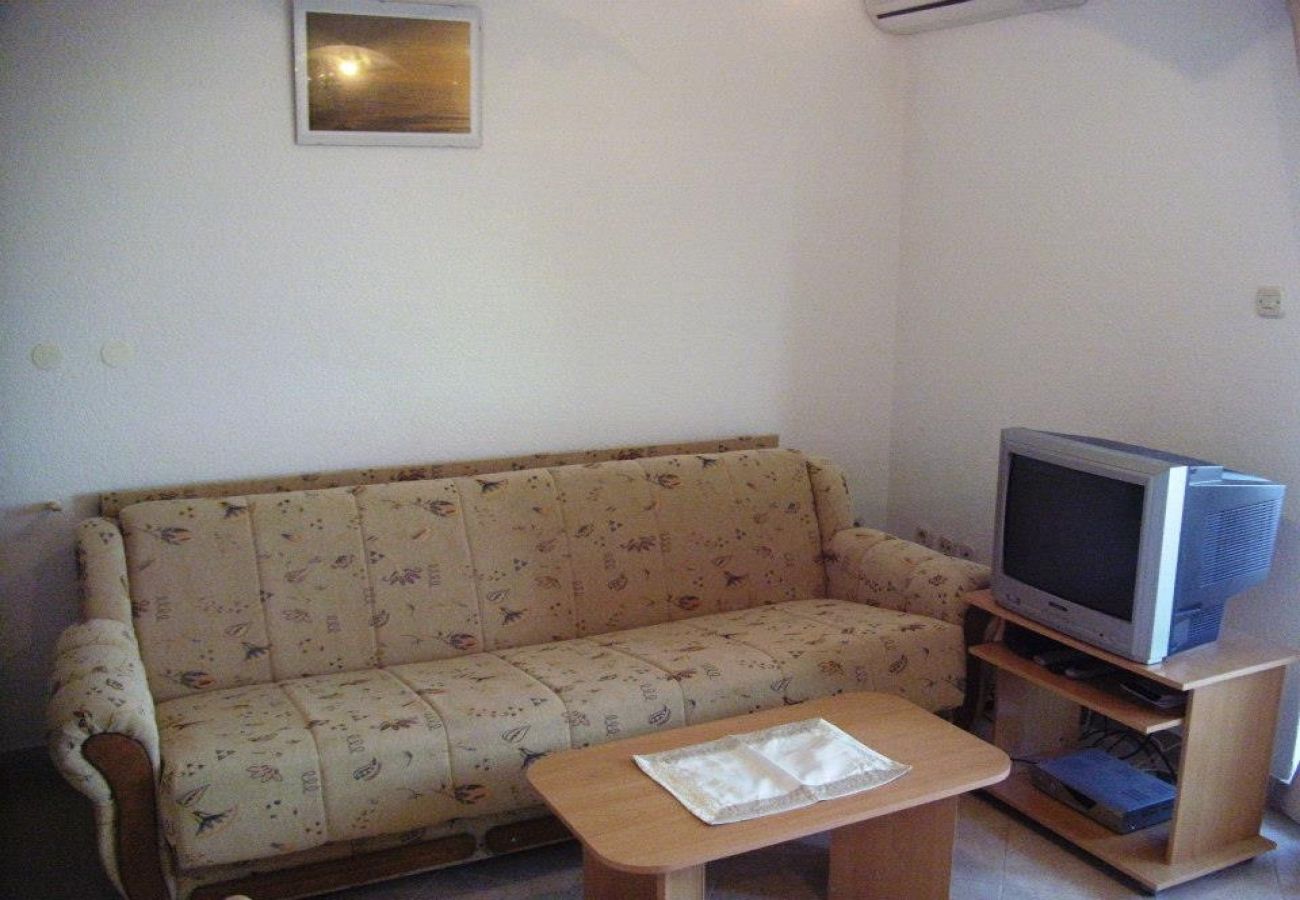 Apartament w Seget Vranjica - Apartament w Seget Vranjica z Widok na morze, balkon, Klimatyzacja, WIFI (608-1)