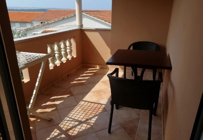Apartament w Banjol - Apartament w Banjol z Widok na morze, balkon, Klimatyzacja, WIFI (605-3) Apartament w Banjol - Apartament w Banjol z Widok na morze, balkon, Klimatyzacja, WIFI (605-3)