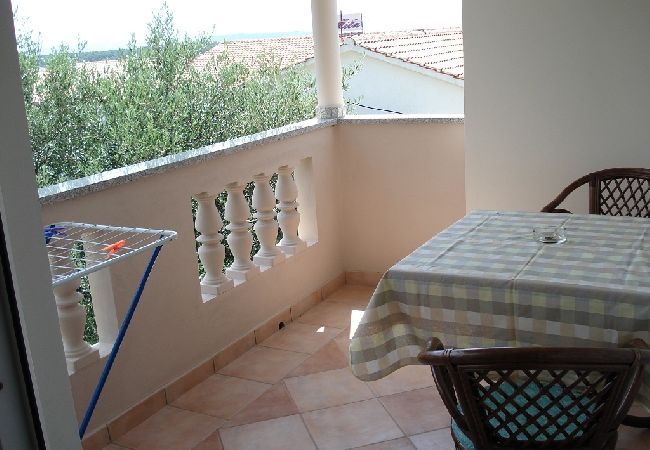 Apartament w Banjol - Apartament w Banjol z Widok na morze, balkon, Klimatyzacja, WIFI (605-3) Apartament w Banjol - Apartament w Banjol z Widok na morze, balkon, Klimatyzacja, WIFI (605-3)