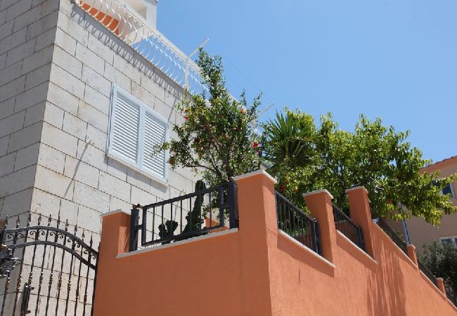 Apartament w Podgora - Apartament w Podgora z Widok na morze, taras, Klimatyzacja, WIFI (849-2) Apartament w Podgora - Apartament w Podgora z Widok na morze, taras, Klimatyzacja, WIFI (849-2)