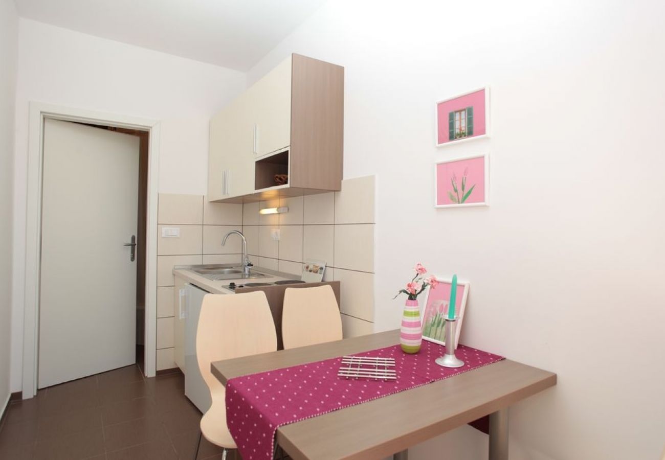 Apartament w Podgora - Apartament w Podgora z Widok na morze, taras, Klimatyzacja, WIFI (849-3)