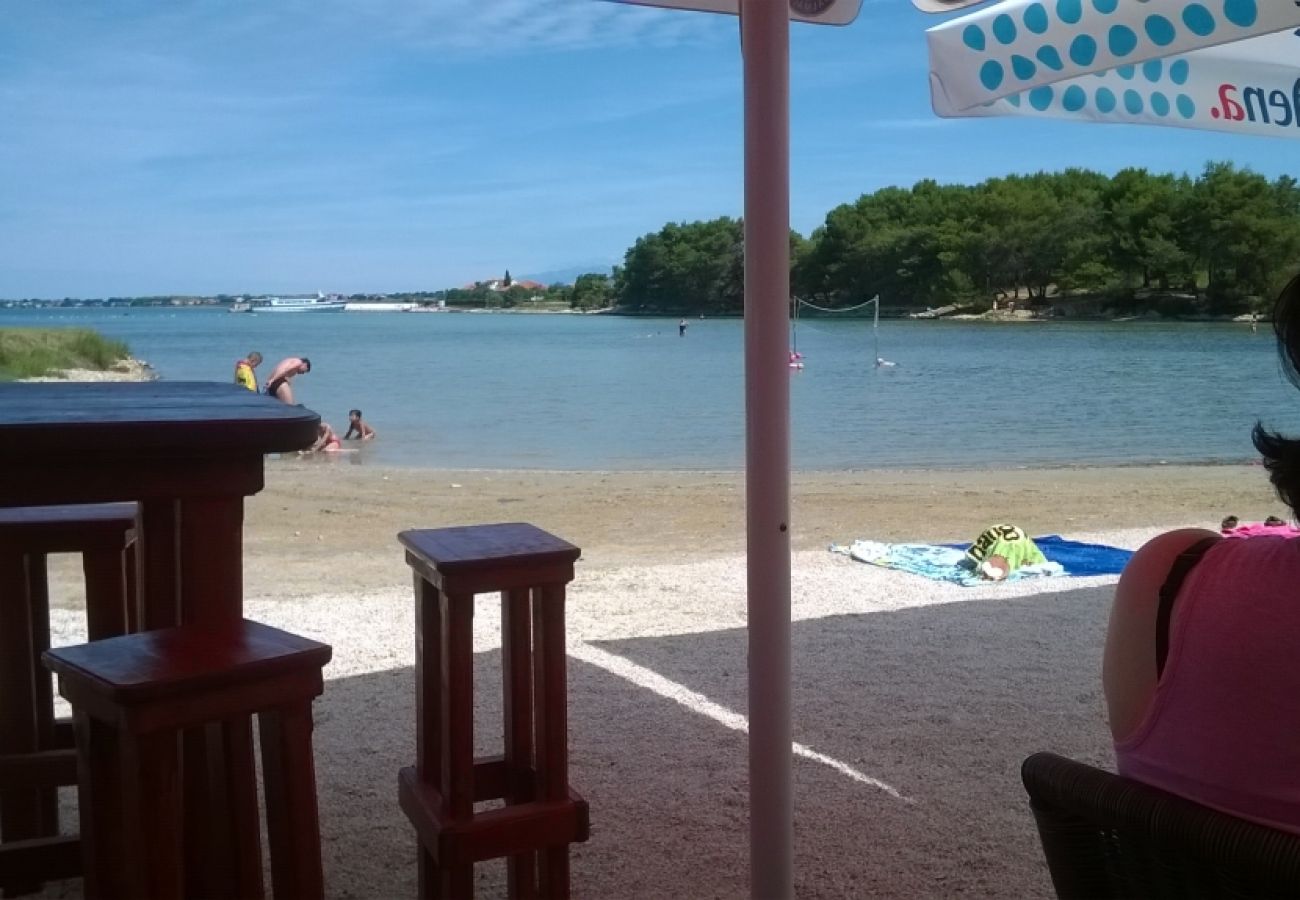 Apartament w Nin - Apartament w Zaton (Zadar) z balkon, Klimatyzacja, WIFI, Pralka (685-1)