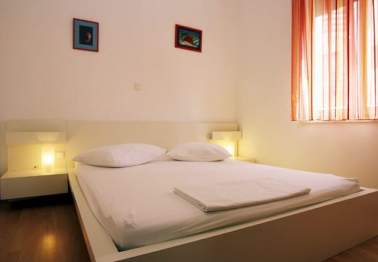 Apartament w Zadar - Apartament w Zadar z Widok na morze, balkon, Klimatyzacja, WIFI (858-2)