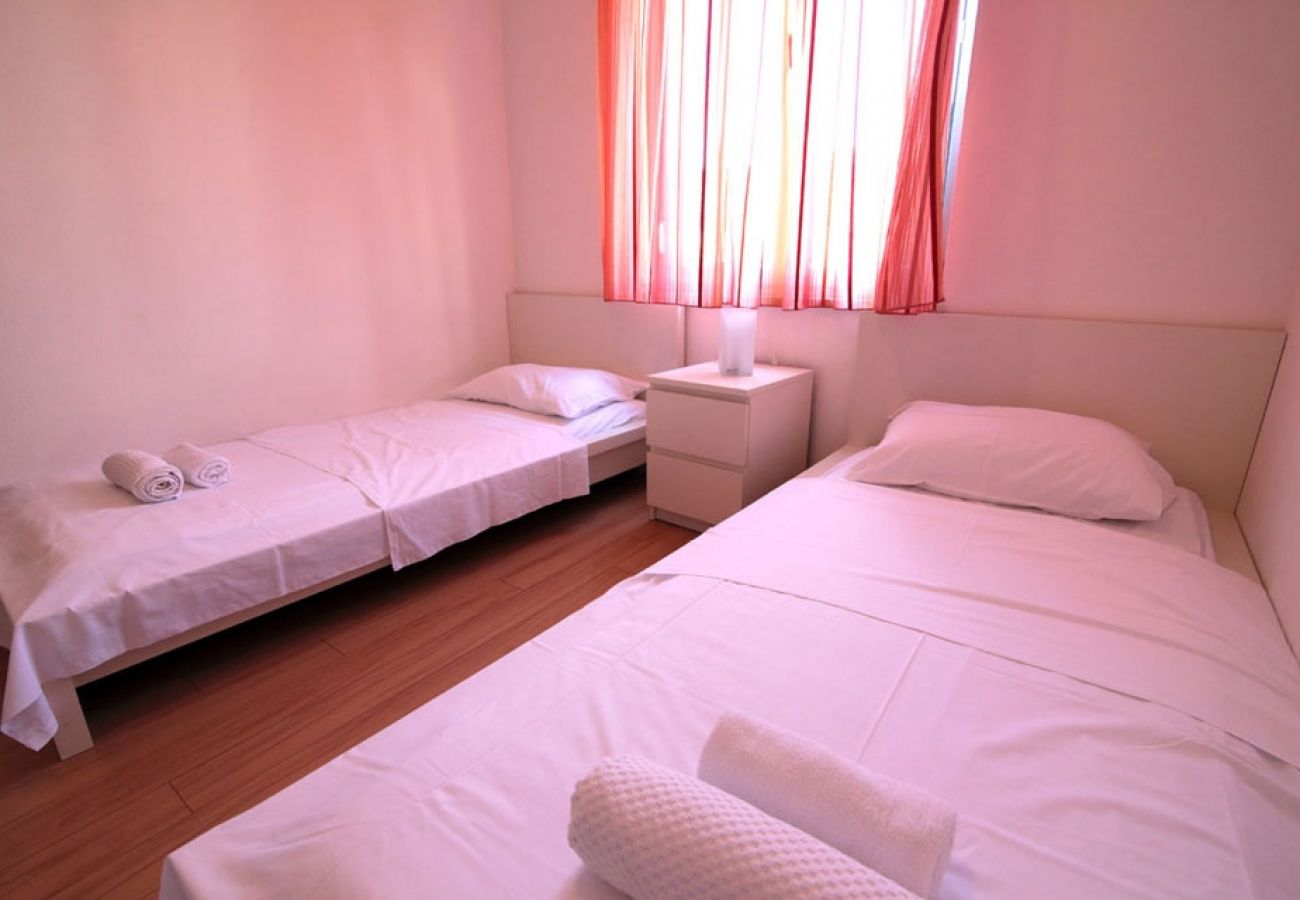 Apartament w Zadar - Apartament w Zadar z Widok na morze, balkon, Klimatyzacja, WIFI (858-2)