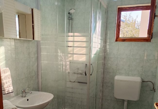 Apartament w Bibinje - Apartament w Bibinje z Widok na morze, balkon, Klimatyzacja, WIFI (868-1) Apartament w Bibinje - Apartament w Bibinje z Widok na morze, balkon, Klimatyzacja, WIFI (868-1)