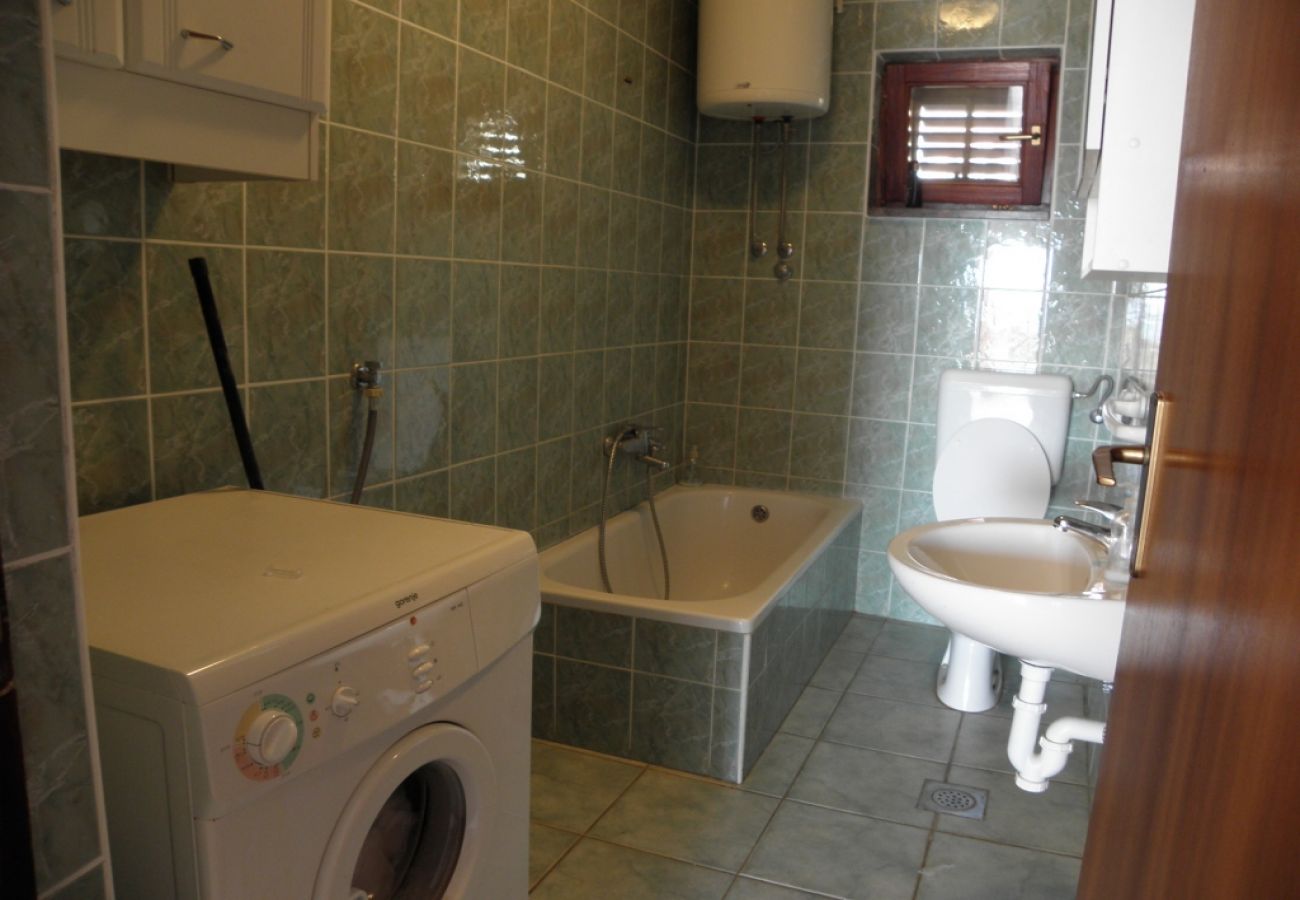 Apartament w Bibinje - Apartament w Bibinje z Widok na morze, taras, Klimatyzacja, WIFI (868-4)