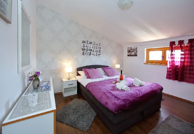 Apartament w Bibinje - Apartament w Bibinje z Widok na morze, balkon, Klimatyzacja, WIFI (5193-5) Apartament w Bibinje - Apartament w Bibinje z Widok na morze, balkon, Klimatyzacja, WIFI (5193-5)