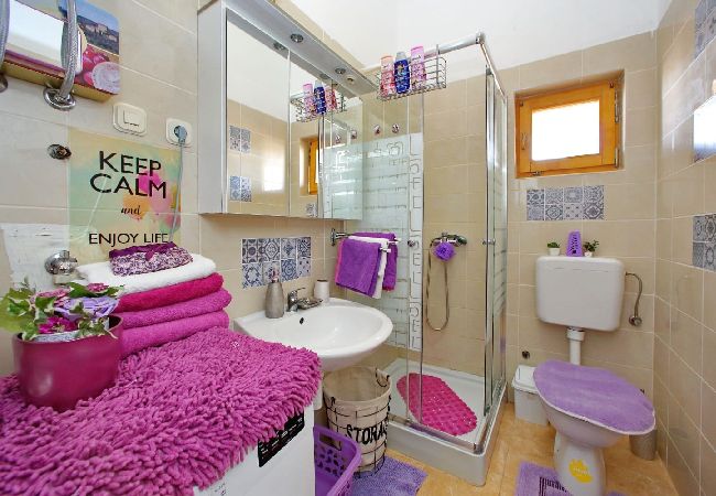 Apartament w Bibinje - Apartament w Bibinje z Widok na morze, balkon, Klimatyzacja, WIFI (5193-5) Apartament w Bibinje - Apartament w Bibinje z Widok na morze, balkon, Klimatyzacja, WIFI (5193-5)