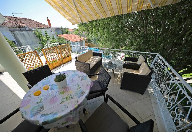 Apartament w Bibinje - Apartament w Bibinje z taras, Klimatyzacja, WIFI, Pralka (877-1) Apartament w Bibinje - Apartament w Bibinje z taras, Klimatyzacja, WIFI, Pralka (877-1)